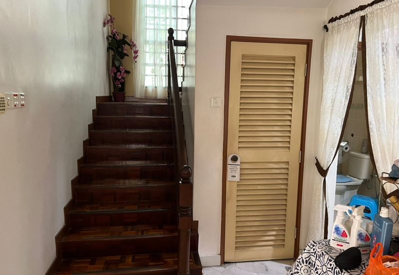 Oug 2 Storey Bungalow with Big Landscape for Sale