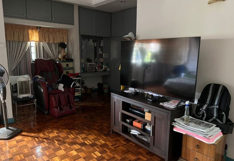 Oug 2 Storey Bungalow with Big Landscape for Sale