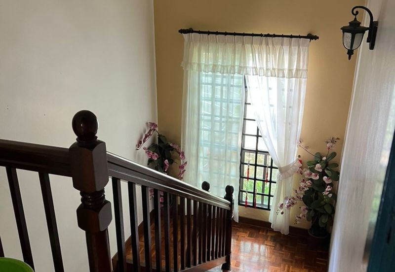 Oug 2 Storey Bungalow with Big Landscape for Sale