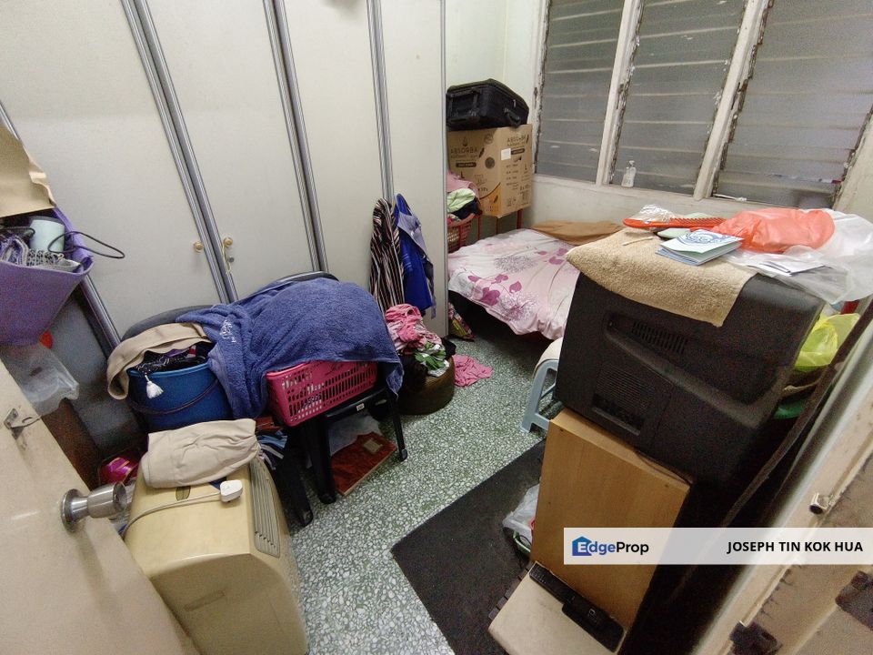 Oug 2 Storey Terrace House Flat Level at Quiet Area for Sale, Kuala Lumpur, Taman OUG