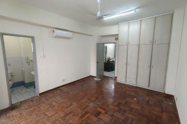 Ridzuan Condominium