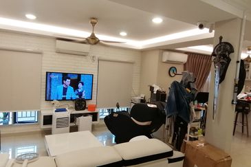 Oug/Happy Garden 1 Storey Renovated Corner House For Sale