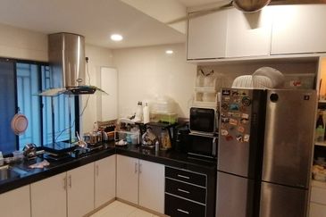 Oug/Happy Garden 1 Storey Renovated Corner House For Sale