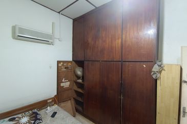 Oug/Happy Garden 1 Storey Corner Terrace House For Sale