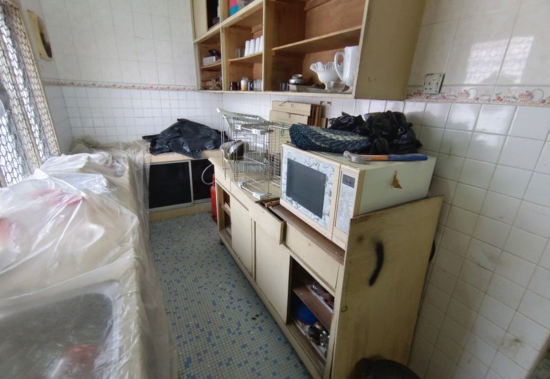 Oug/Happy Garden 1 Storey Corner Terrace House For Sale