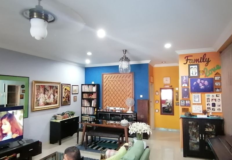 Oug/Happy Garden 3 Storey Gated Guarded Terrace House For Sale