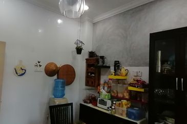 Oug/Happy Garden 3 Storey Gated Guarded Terrace House For Sale