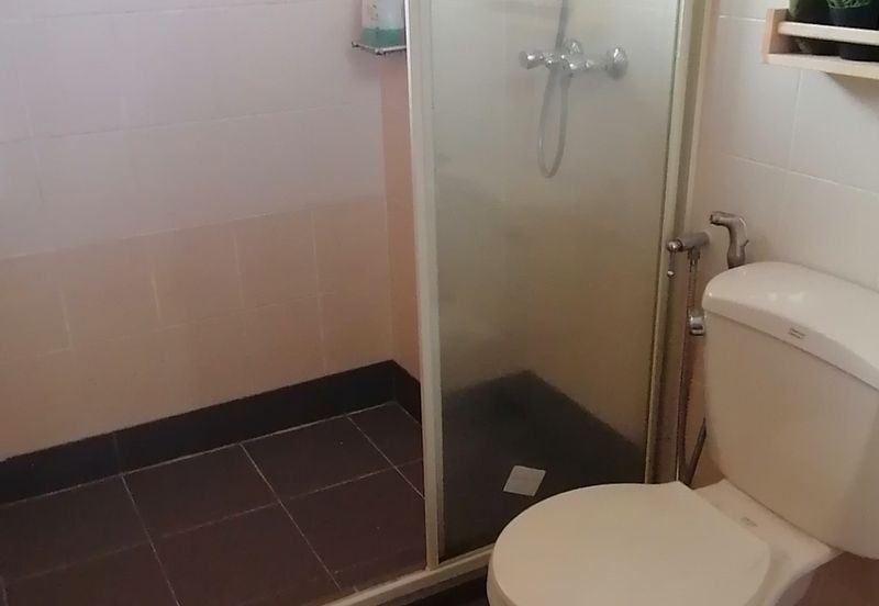 Oug/Happy Garden 3 Storey Gated Guarded Terrace House For Sale