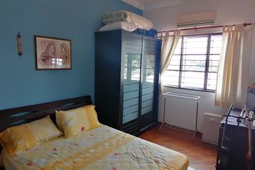 Oug/Happy Garden 3 Storey Gated Guarded Terrace House For Sale