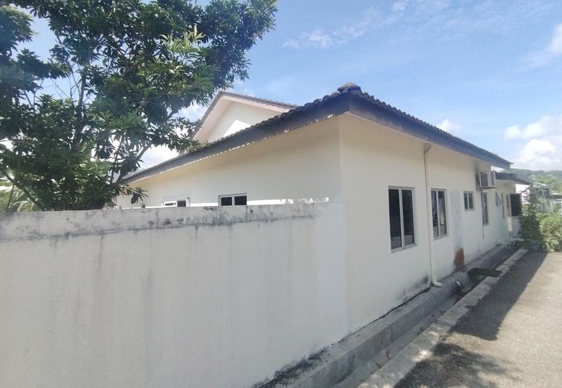 Taman Anggerik Heights