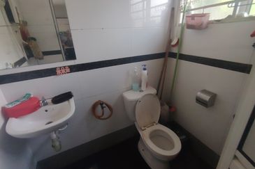 Taman Anggerik Heights