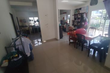 Taman Anggerik Heights