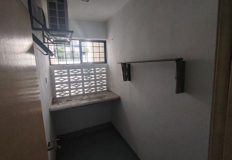 Anjung Hijau (Greenfield Apartment)