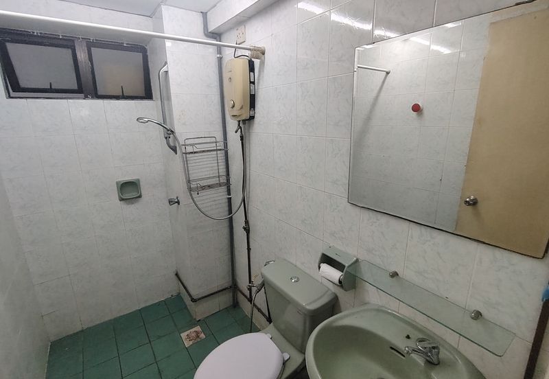 Anjung Hijau (Greenfield Apartment)