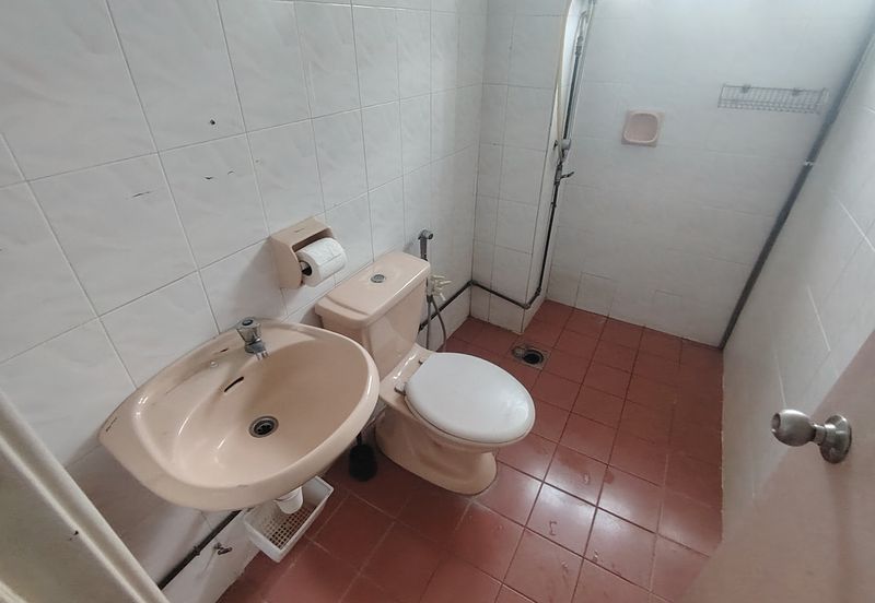 Anjung Hijau (Greenfield Apartment)