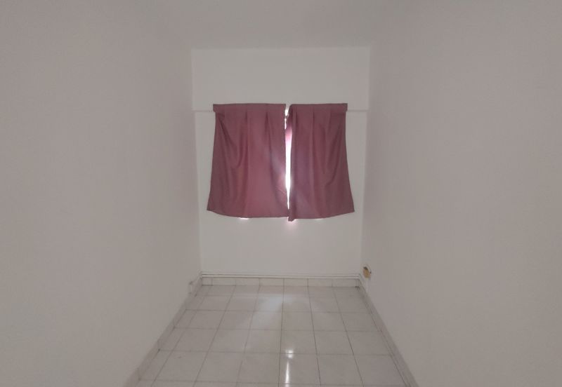 Anjung Hijau (Greenfield Apartment)