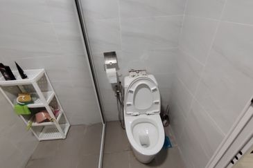 Oug 2 Storey Terrace House with Extension for Sale