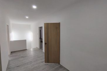 Oug/Taman United Brand New 2 Storey Semi D For Rent