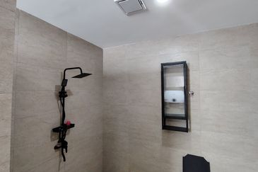 Oug/Taman United Brand New 2 Storey Semi D For Rent