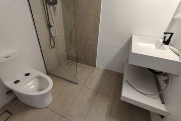 Oug/Taman United Brand New 2 Storey Semi D For Rent