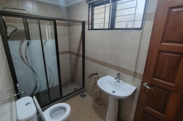 Oug/Taman United 2 Storey Bungalow For Rent