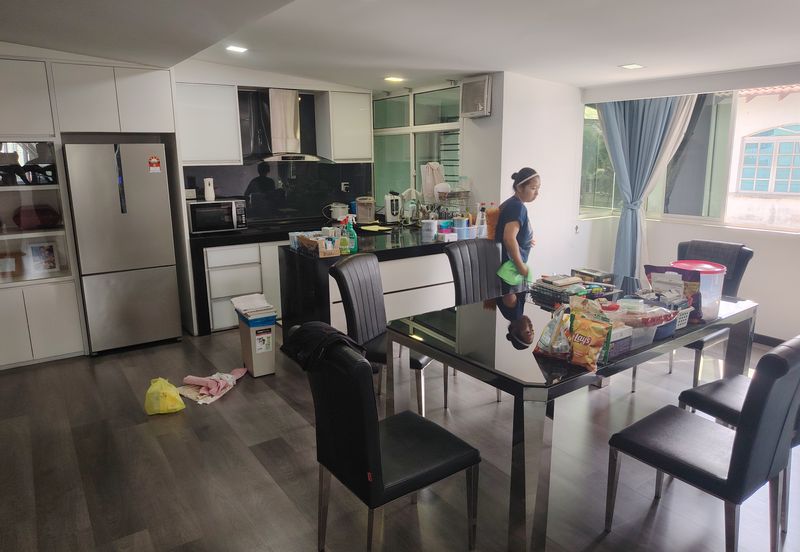 Oug 4 Storey Corner Semi D Modern Design Gated Guarded with Big Landscape for Sale