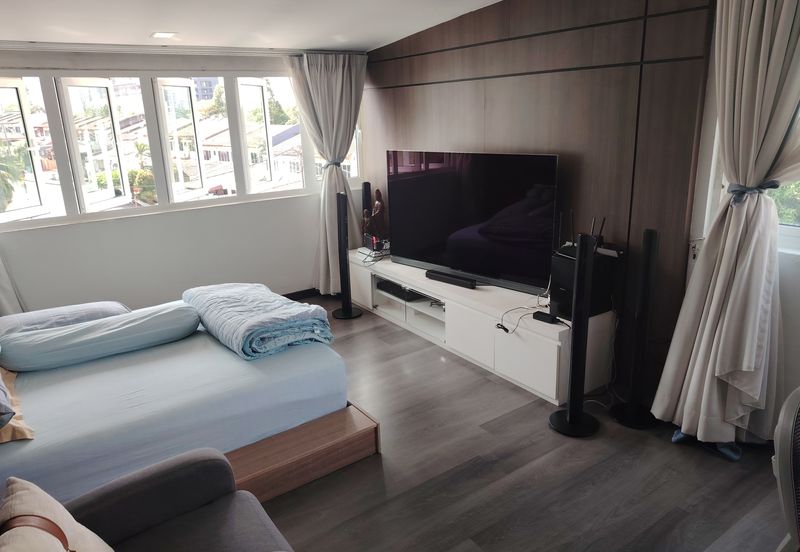 Oug 4 Storey Corner Semi D Modern Design Gated Guarded with Big Landscape for Sale