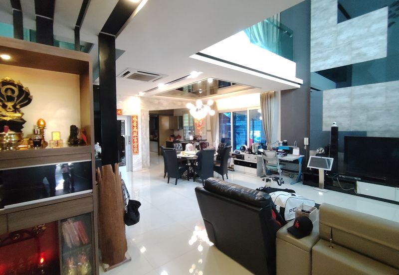 Oug 4 Storey Corner Semi D Modern Design Gated Guarded with Big Landscape for Sale