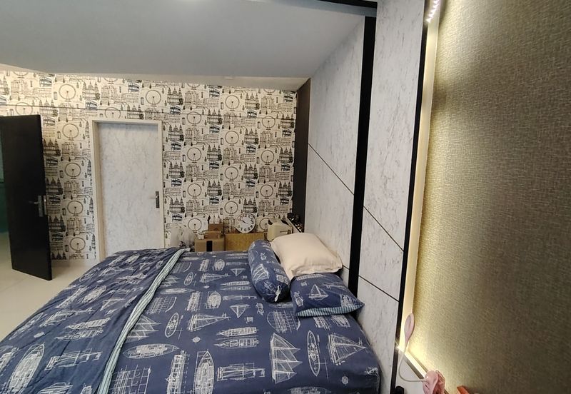 Oug 4 Storey Corner Semi D Modern Design Gated Guarded with Big Landscape for Sale