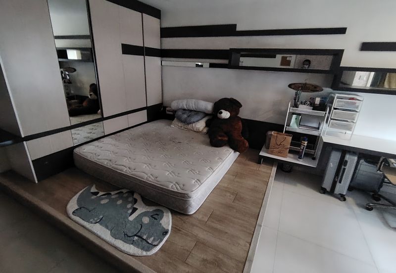 Oug 4 Storey Corner Semi D Modern Design Gated Guarded with Big Landscape for Sale