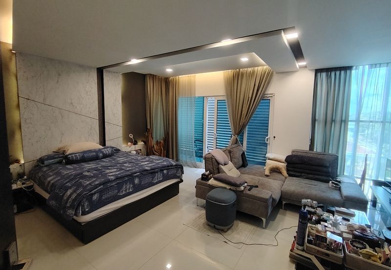 Oug 4 Storey Corner Semi D Modern Design Gated Guarded with Big Landscape for Sale