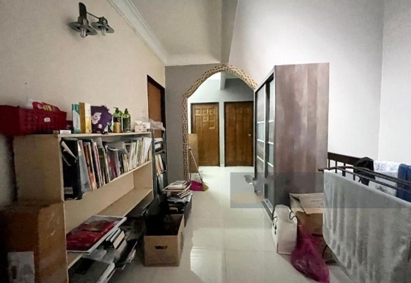 Oug/Taman Suria 2 Storey Renovated House For Sale