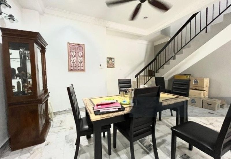 Oug/Taman Suria 2 Storey Renovated House For Sale