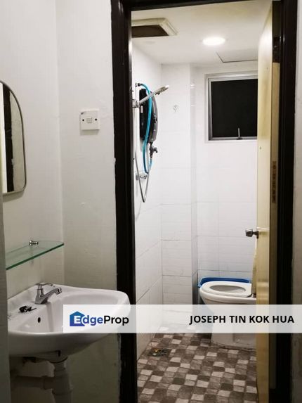 Subang Condo Good Year Court 7 Urgent Let Go, Selangor, USJ