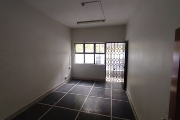 Oug/Taman United 2 Storey Bungalow For Sale