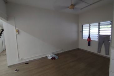 Oug/Taman United 2 Storey Bungalow For Sale