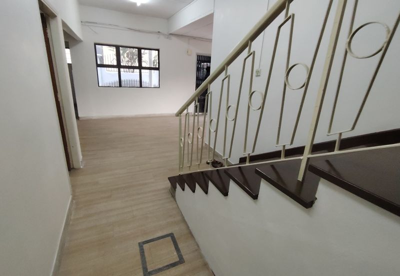 Oug/Taman United 2 Storey Bungalow For Sale