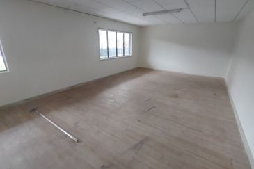 Oug/Taman United 2 Storey Bungalow For Sale