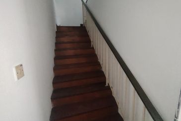 OUG 2 Storey Terrace for Rent