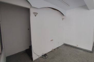 OUG 2 Storey Terrace for Rent