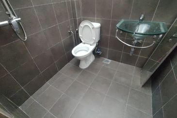 OUG 2 Storey Terrace for Rent