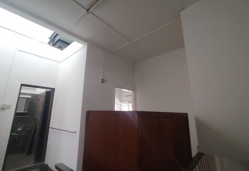 OUG 2 Storey Terrace for Rent