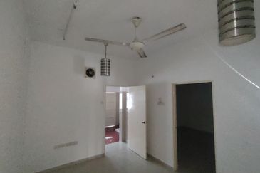 OUG 2 Storey Terrace for Rent