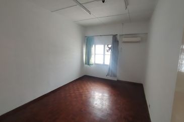 OUG 2 Storey Terrace for Rent