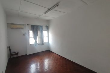 OUG 2 Storey Terrace for Rent