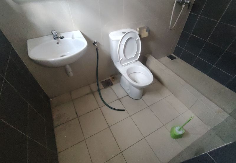 OUG 2 Storey Terrace for Rent