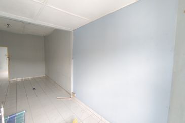 Oug 2 Storey Terrace House Quiet Road For Sale