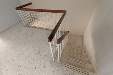 Oug 2 Storey Terrace House Quiet Road For Sale