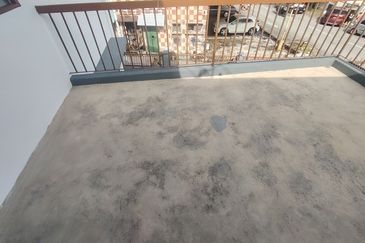 Oug 2 Storey Terrace Corner House For Sale