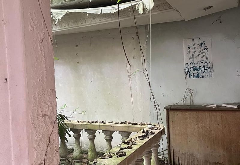 Oug/Happy Garden Corner Bungalow Land For Sale